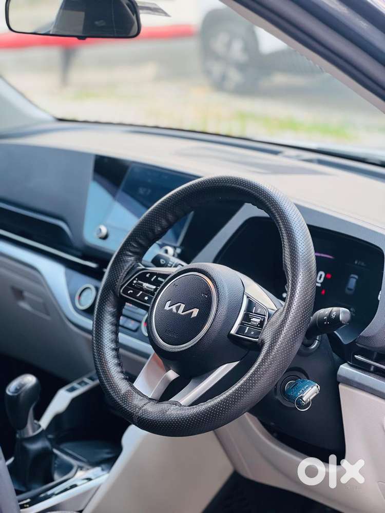 Kia Carens 1.4 Premium 7 Str, 2022, Petrol