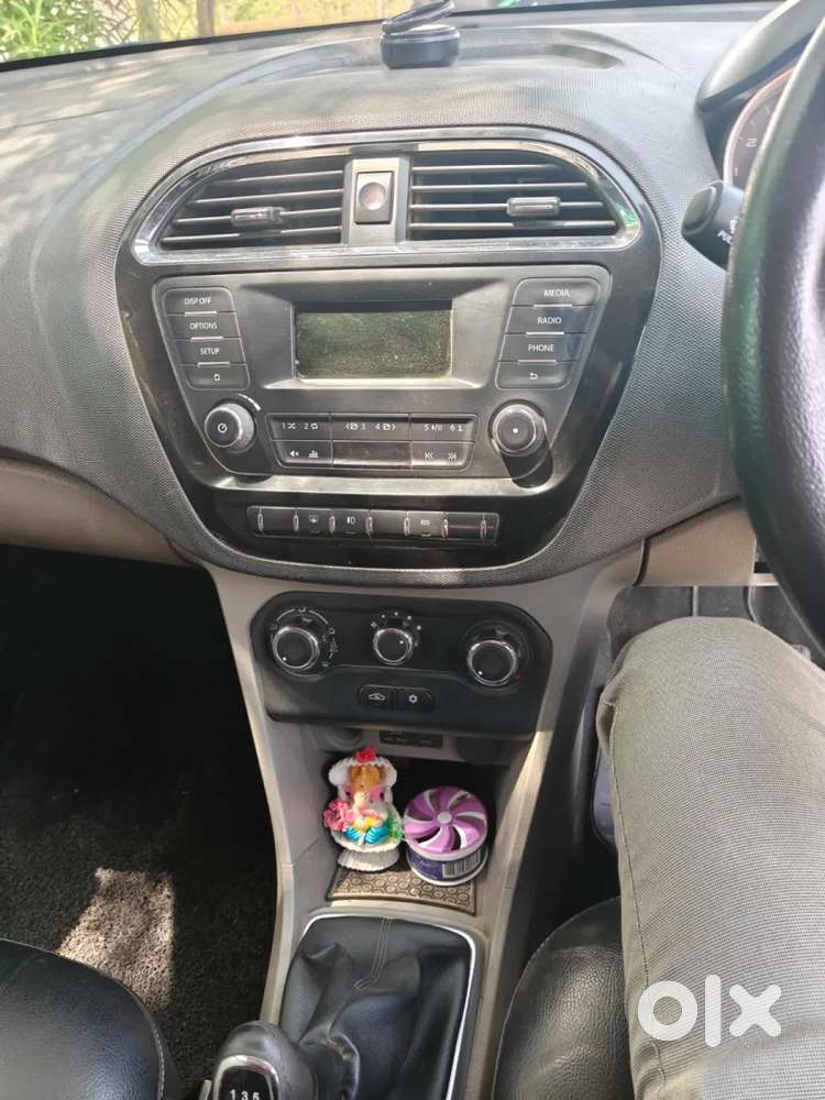 Tata Tiago Xz, 2016, Petrol