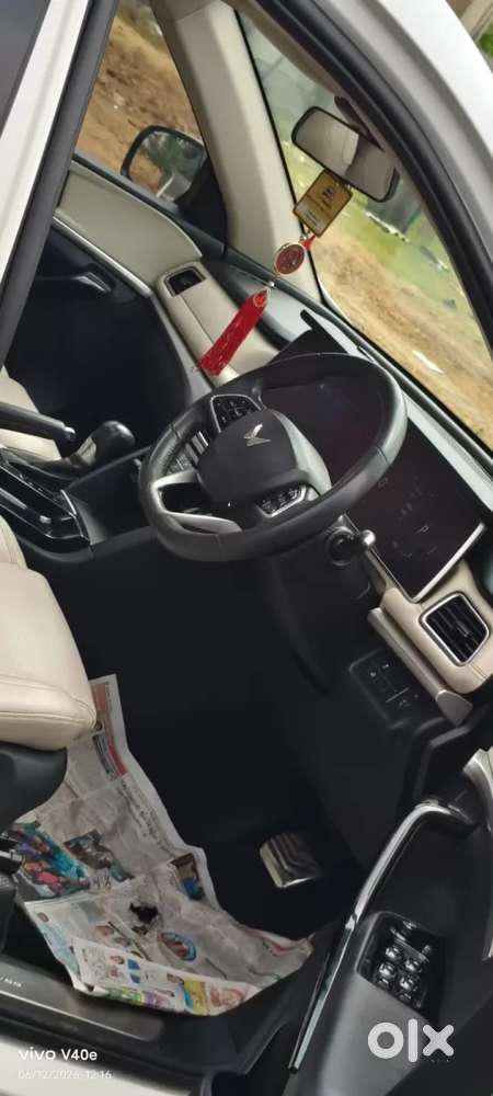Mahindra Xuv700 2.2 Ax 7 Diesel At Str, 2022, Diesel