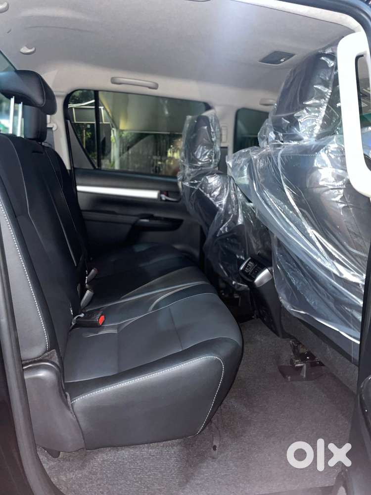 Toyota Hilux 2.8 High 4x4 Mt, 2025, Diesel