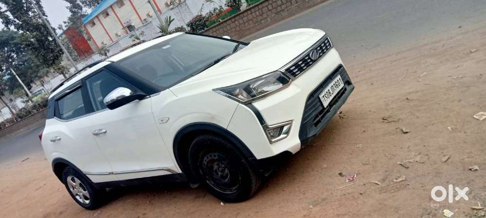 Mahindra Xuv300 W6 Amt Diesel, 2022, Diesel