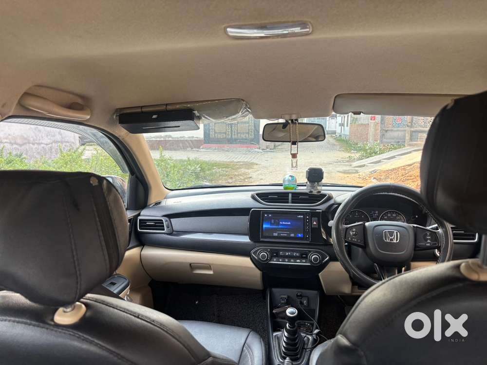 Top Model Amaze With Excellent Mileage