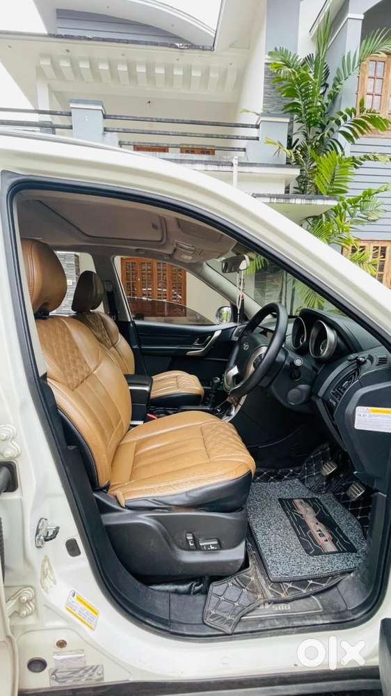 Well Maintained Nri Used Xuv 500 W11(o)
