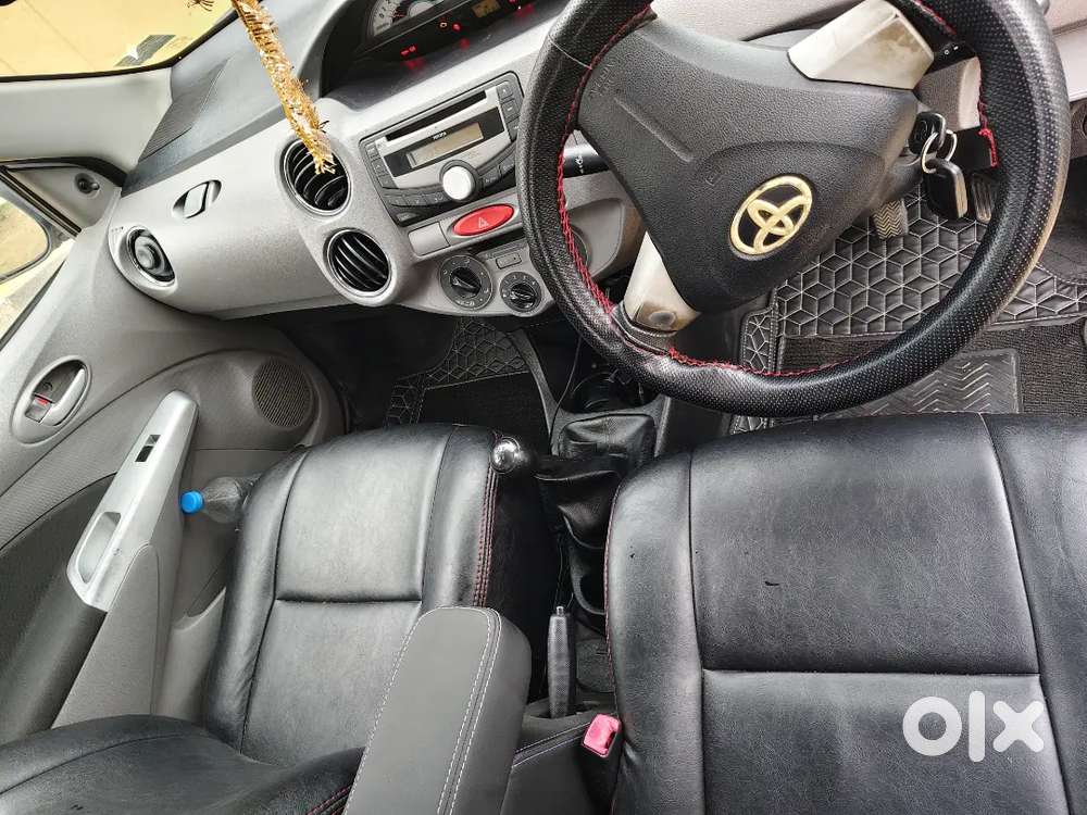 Toyota Etios 1.5 V 2011