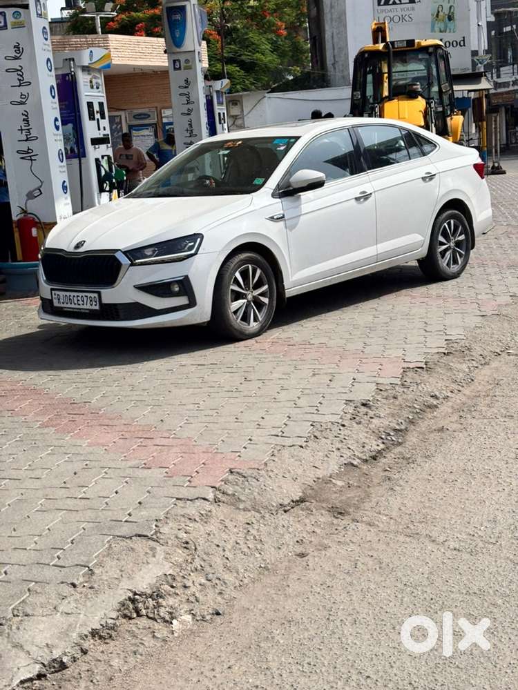 Skoda Slavia Petrol 2022