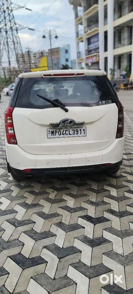 Mahindra Xuv500 2013 Diesel 95000 Km Driven