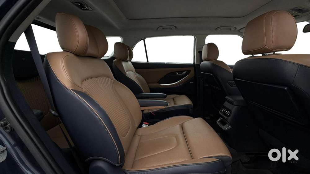 Hyundai Alcazar Signature 1.5 Petrol Dct 6str, 2024, Petrol
