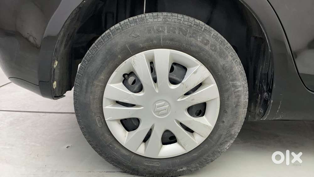 Maruti Suzuki Swift Dzire 1.3 Vxi, 2014, Petrol