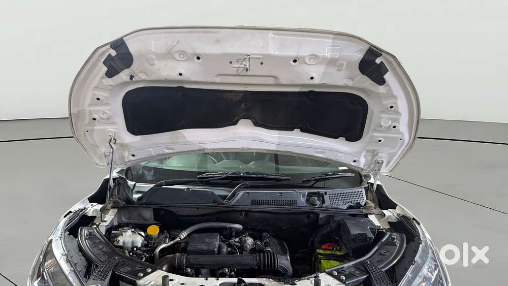 Nissan Magnite 1.0 Xv, 2021, Petrol