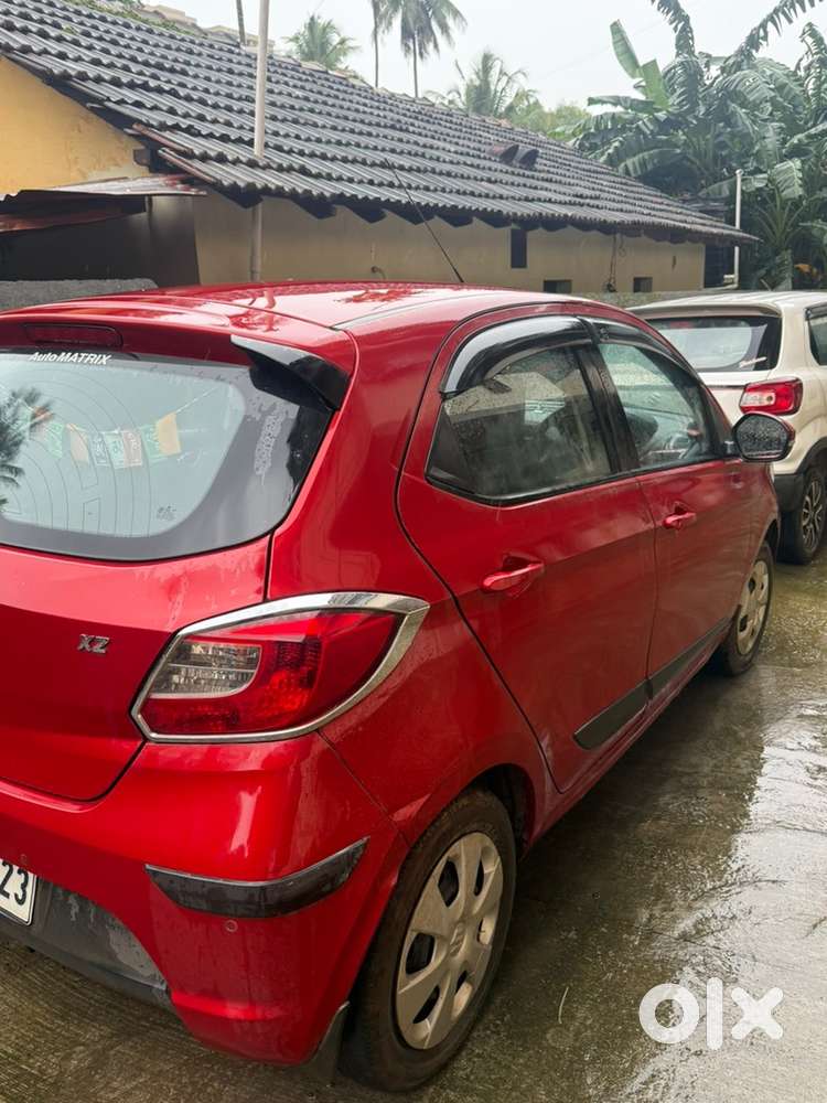 Tata Tiago Petrol 2017