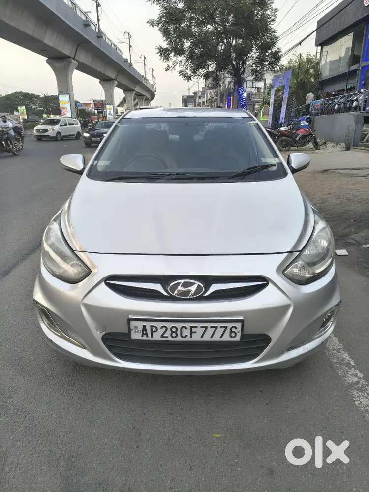 Hyundai Verna 2011 Diesel 128000 Km Driven