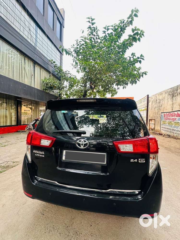 Toyota Innova Crysta 2.4 G Mt, 2023, Diesel