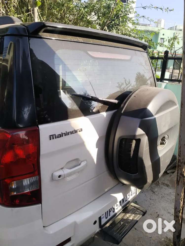 Mahindra Tuv 300 2016 Diesel 90000 Km Driven