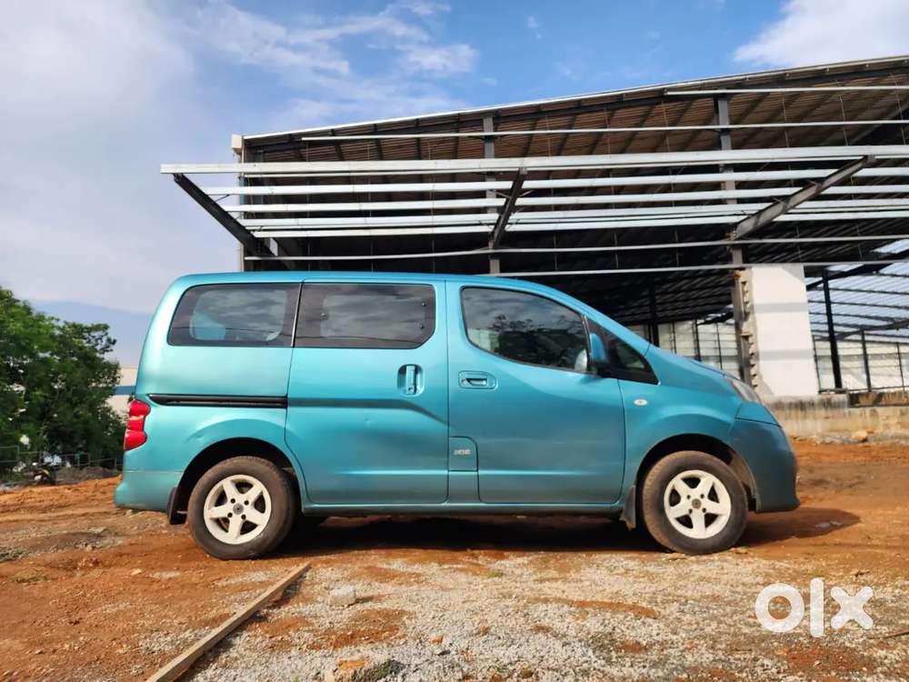 Nissan Evalia