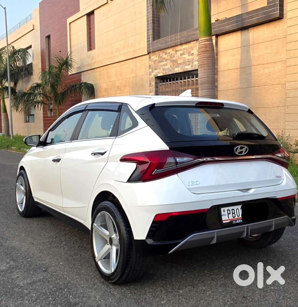 Hyundai I20 Asta (o) 1.2 Ivt, 2025, Petrol