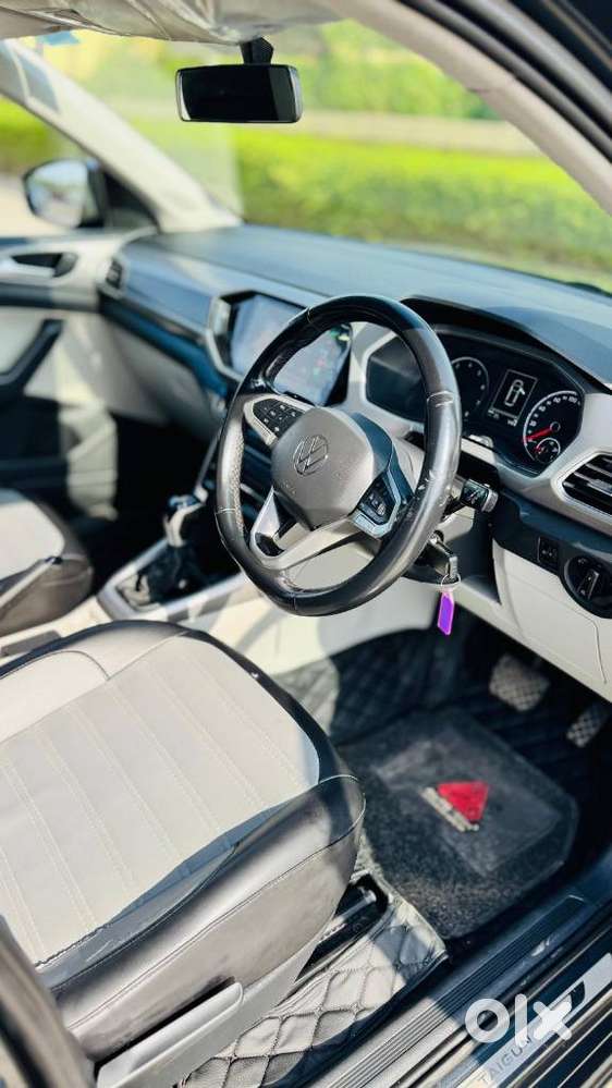 Volkswagen Taigun 1.0 Tsi Highline At, 2022, Petrol