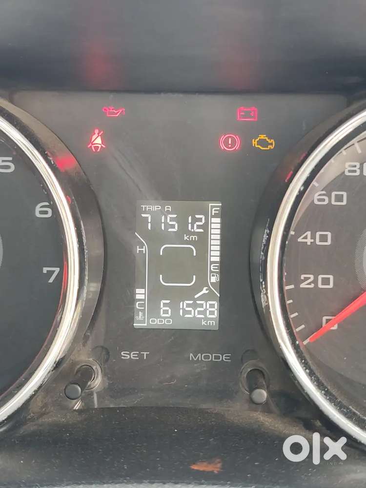 Mahindra Tuv 300,
November 2019 , Diesel,manual.