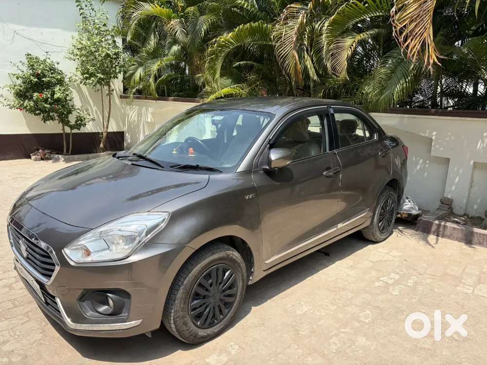 Maruti Suzuki Dzire 2018 Petrol 43700 Km Driven