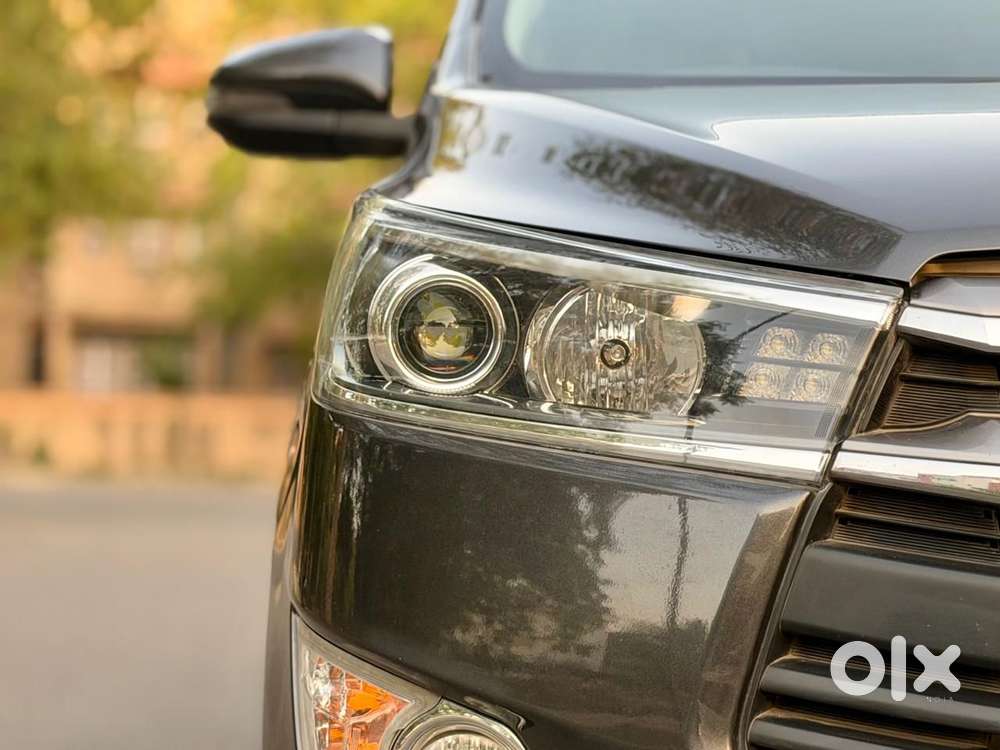 Toyota Innova Crysta 2.7 V, 2018, Diesel