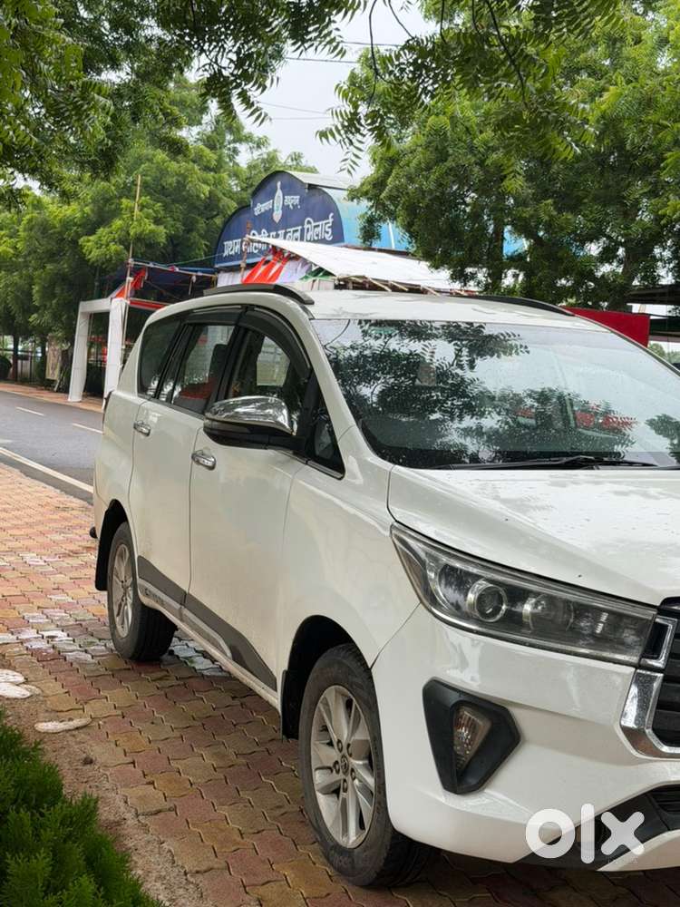 2017 Toyota Innova Crysta