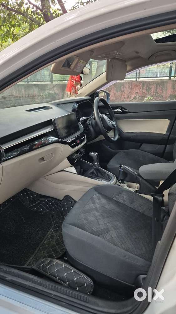 Skoda Slavia 1.0 Ambition Tsi, 2025, Petrol