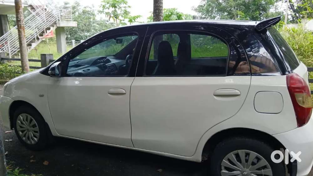 Toyota Etios Liva 2012 Diesel 118000 Km Driven