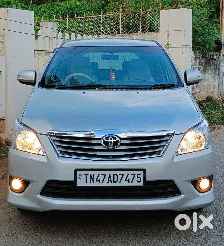 Toyota Innova 2.5 V 8 Str, 2013, Diesel
