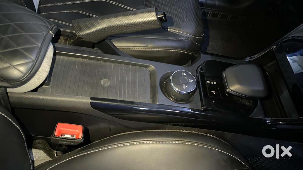Tata Curvv Pure Plus 1.2 Revotron Petrol 7dca, 2025, Petrol