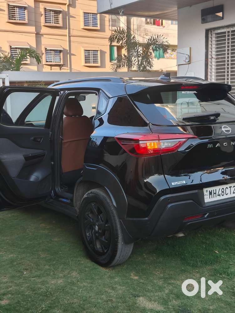 Nissan Magnite Kuro Edition 1.0 Turbo Petrol Cvt, 2023, Petrol