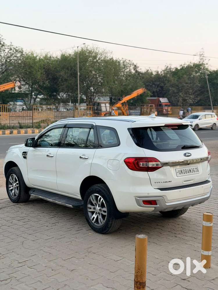 Ford Endeavour 3.2 Titanium At 4x4, 2017, Diesel