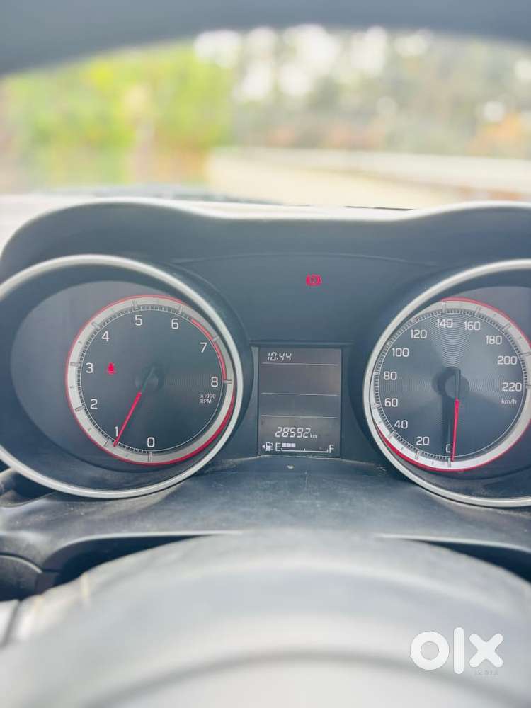 Maruti Suzuki Swift Vxi Optional, 2024, Petrol