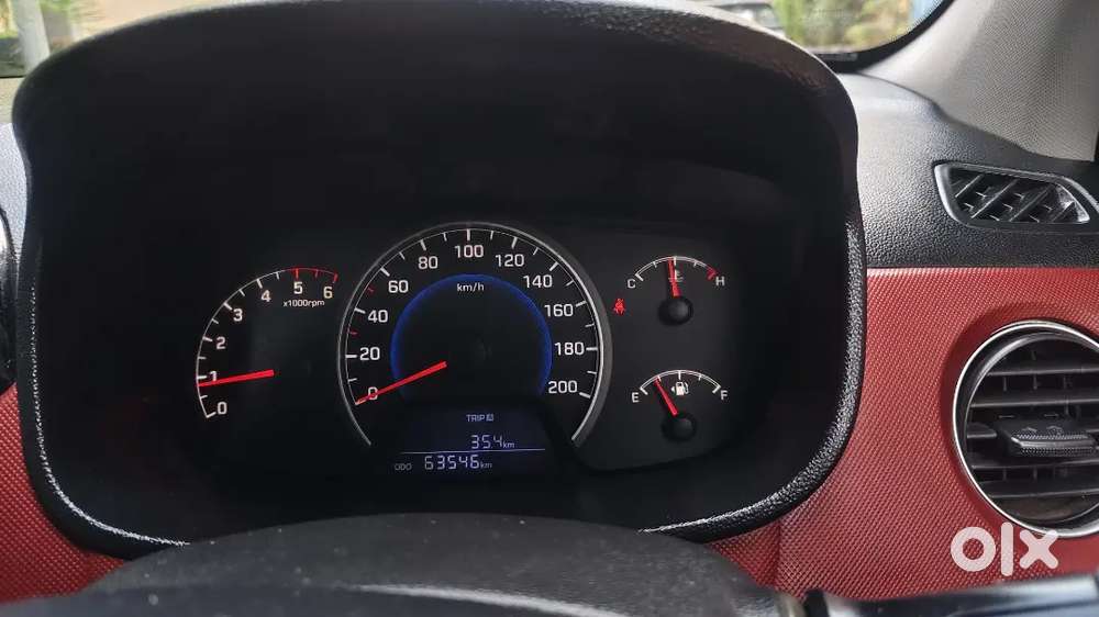 Hyundai Grand I10 2016 Diesel 64000 Km Driven
