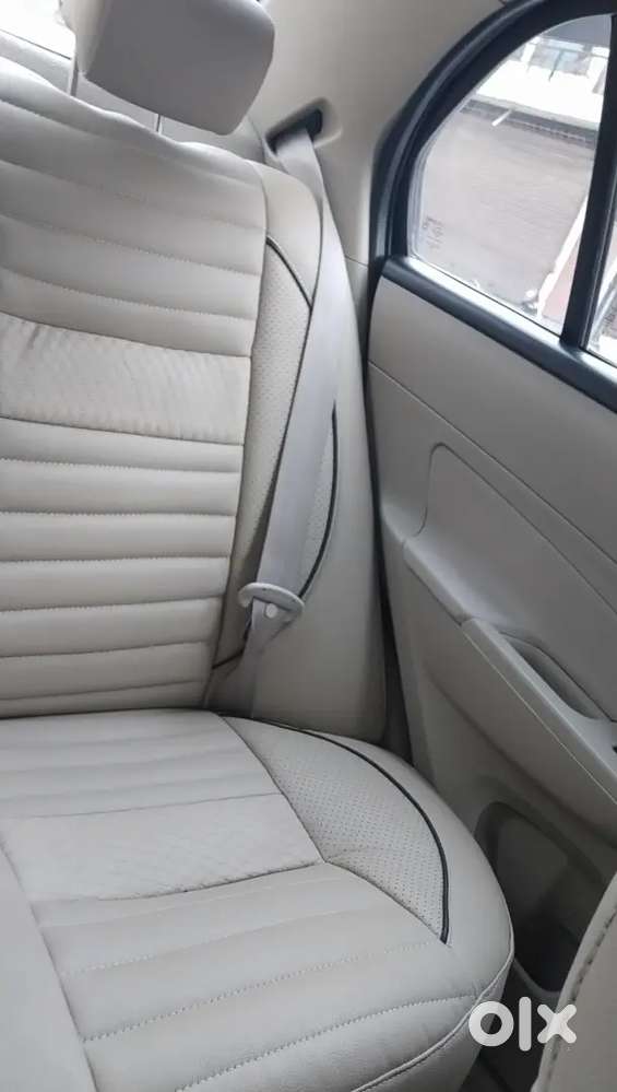 Sedaan Car