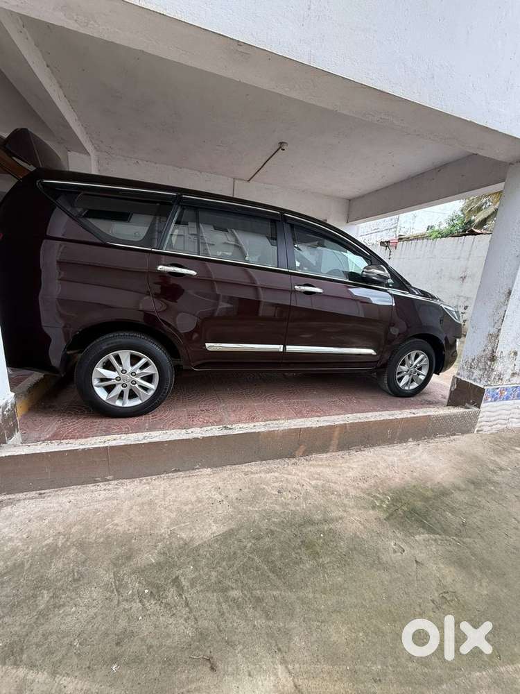 Toyota Innova Crysta 2020 Diesel 27500 Km Driven