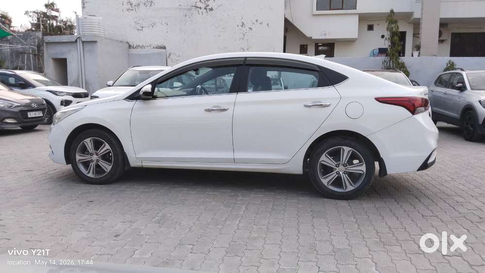 Hyundai Verna 1.6 Sx (o) Vtvt, 2019, Petrol