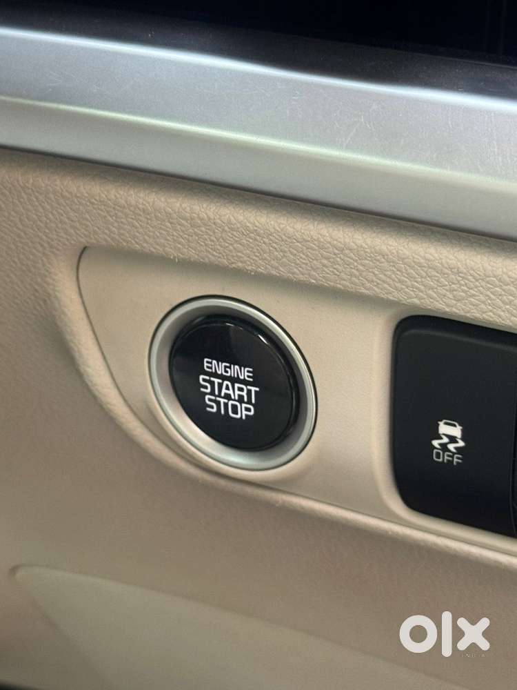 Kia Carens 1.4 Prestige Plus Turbo 7 Str, 2022, Petrol