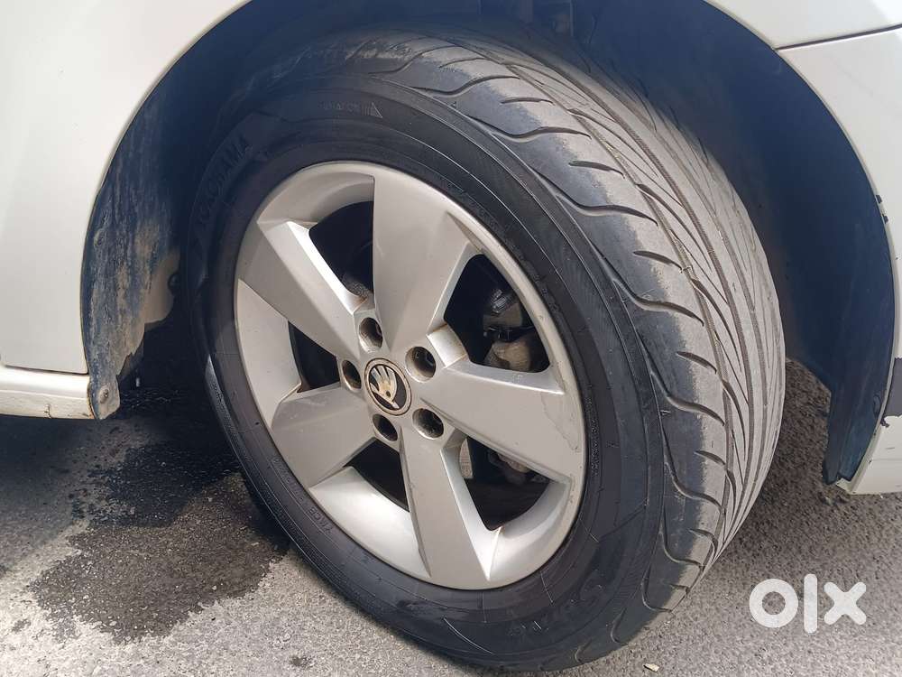Skoda Rapid [ ] 1.5 Style Plus Tdi At, 2016, Diesel