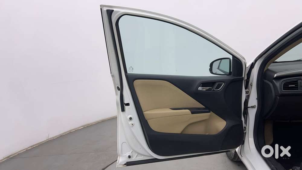 Honda City I-vtec V, 2017, Petrol