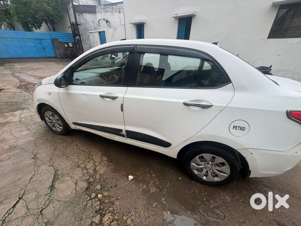 Hyundai Xcent 1.1 S 2015