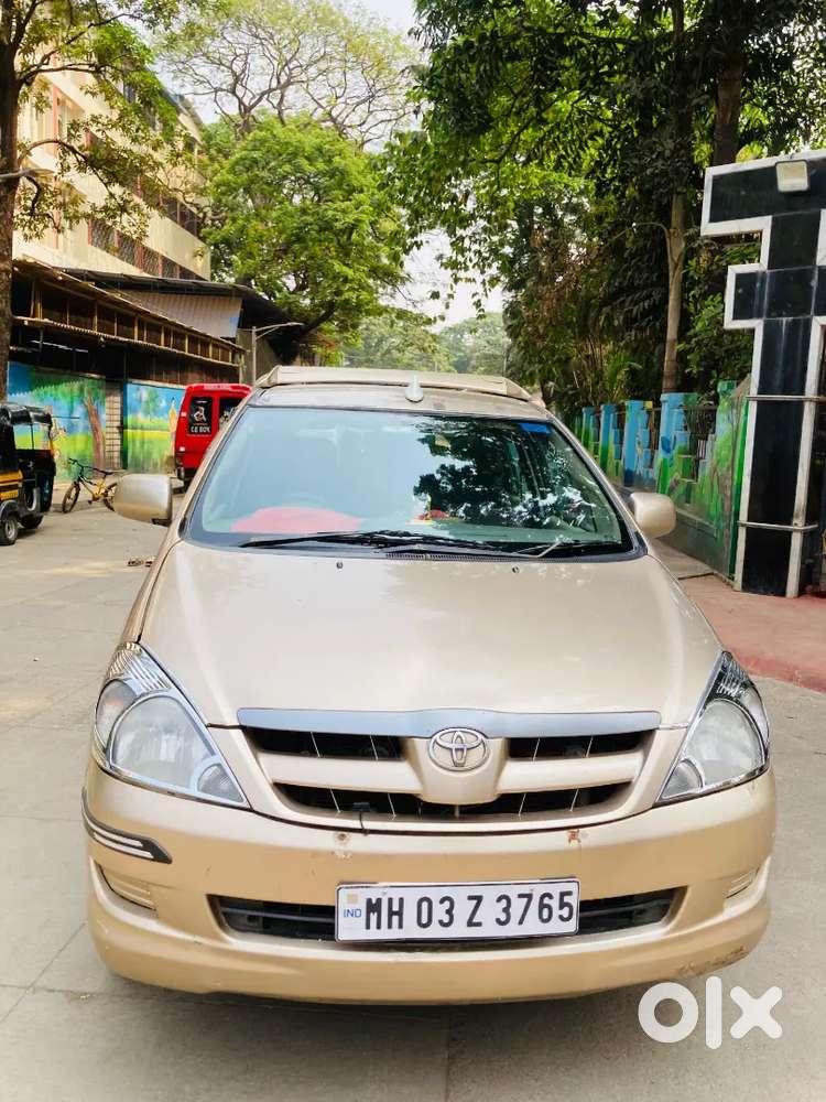 Toyota Innova 2005 Cng & Hybrids 25960 Km Driven