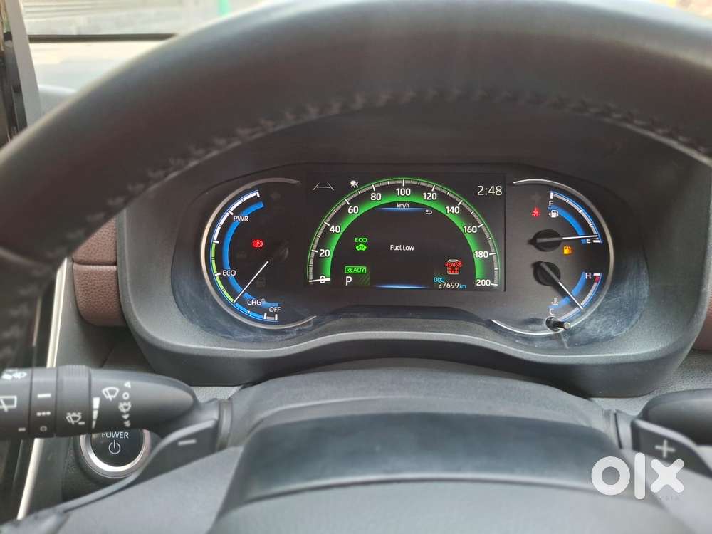 Toyota Innova Hycross 2.0 Zx (o) Hybrid 7 Str, 2025, Petrol