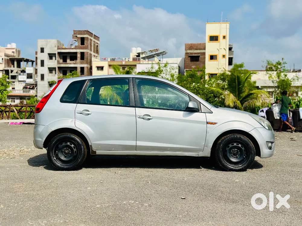 Ford Figo Diesel Zxi 2012