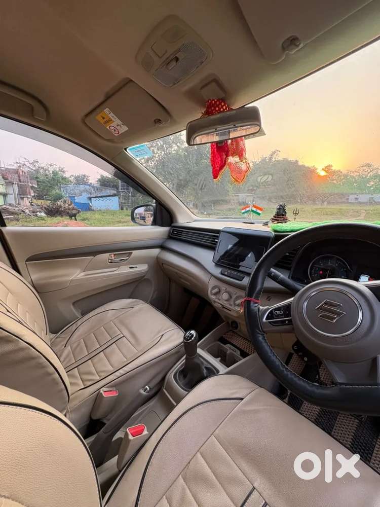 Maruti Suzuki Ertiga 1.5 Vxi, 2025, Petrol