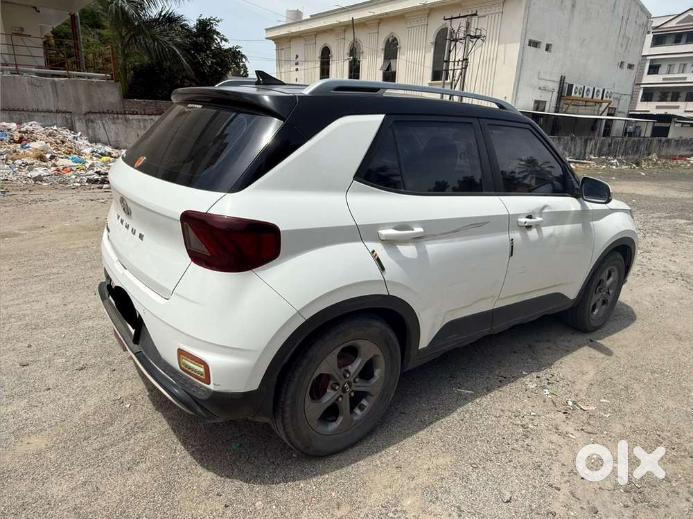 Hyundai Venue Diesel 2021