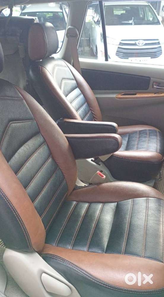 Toyota Innova 2.5 V 7 Str, 2011, Diesel