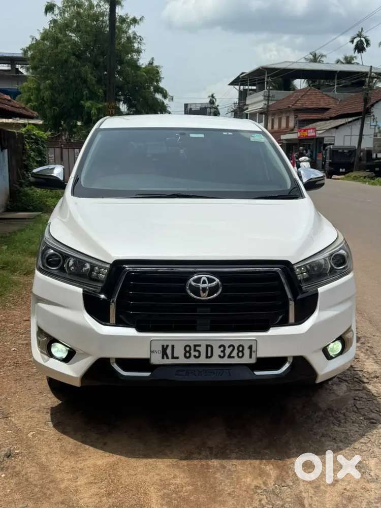 Toyota Innova Crysta 2017 Diesel 83000 Km Driven