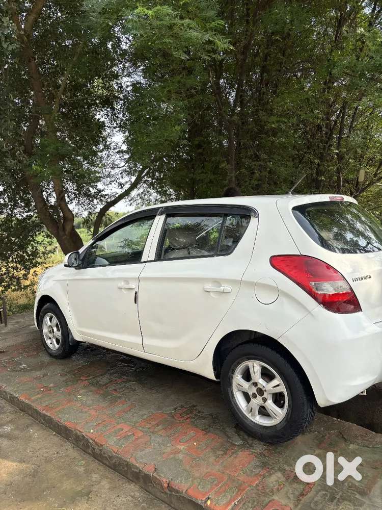 Hyundai I20 Diesel Manual 2012