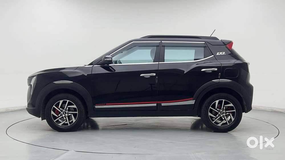 Mahindra Xuv 3xo Ax5 Ds Mt, 2025, Diesel