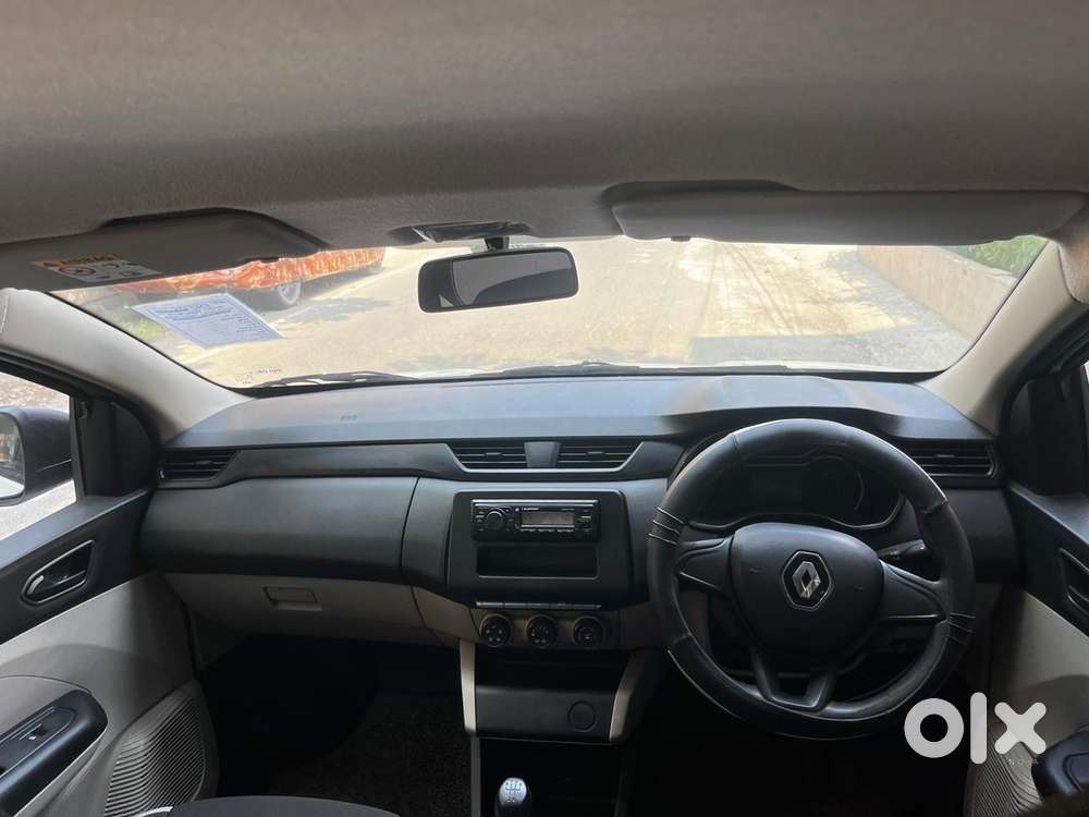 Renault Triber Rxl, 2022, Petrol