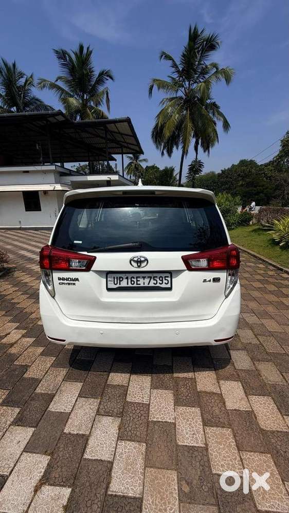 Toyota Innova Crysta 2017 Diesel 135 Km Driven